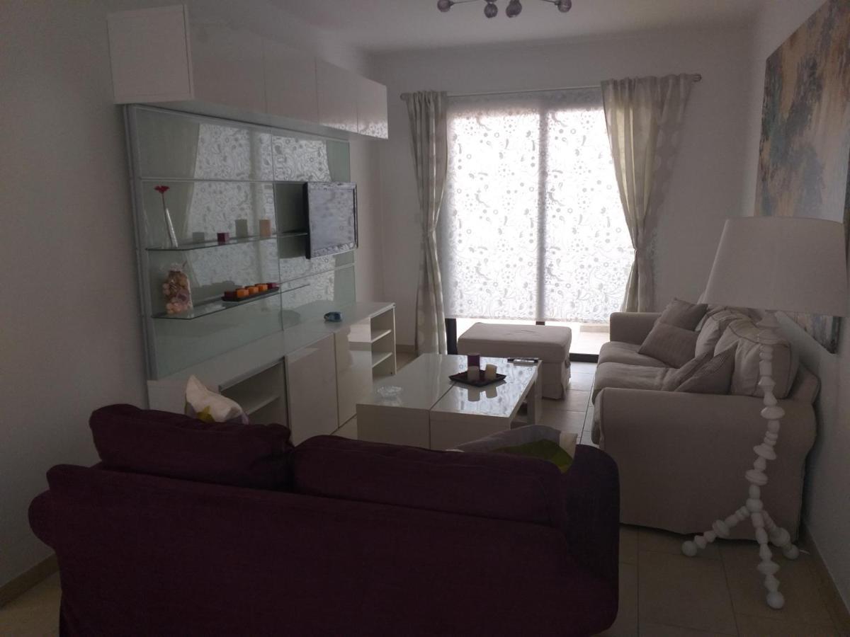 Horizon Luxury Apartment 4 Larnaca Bagian luar foto