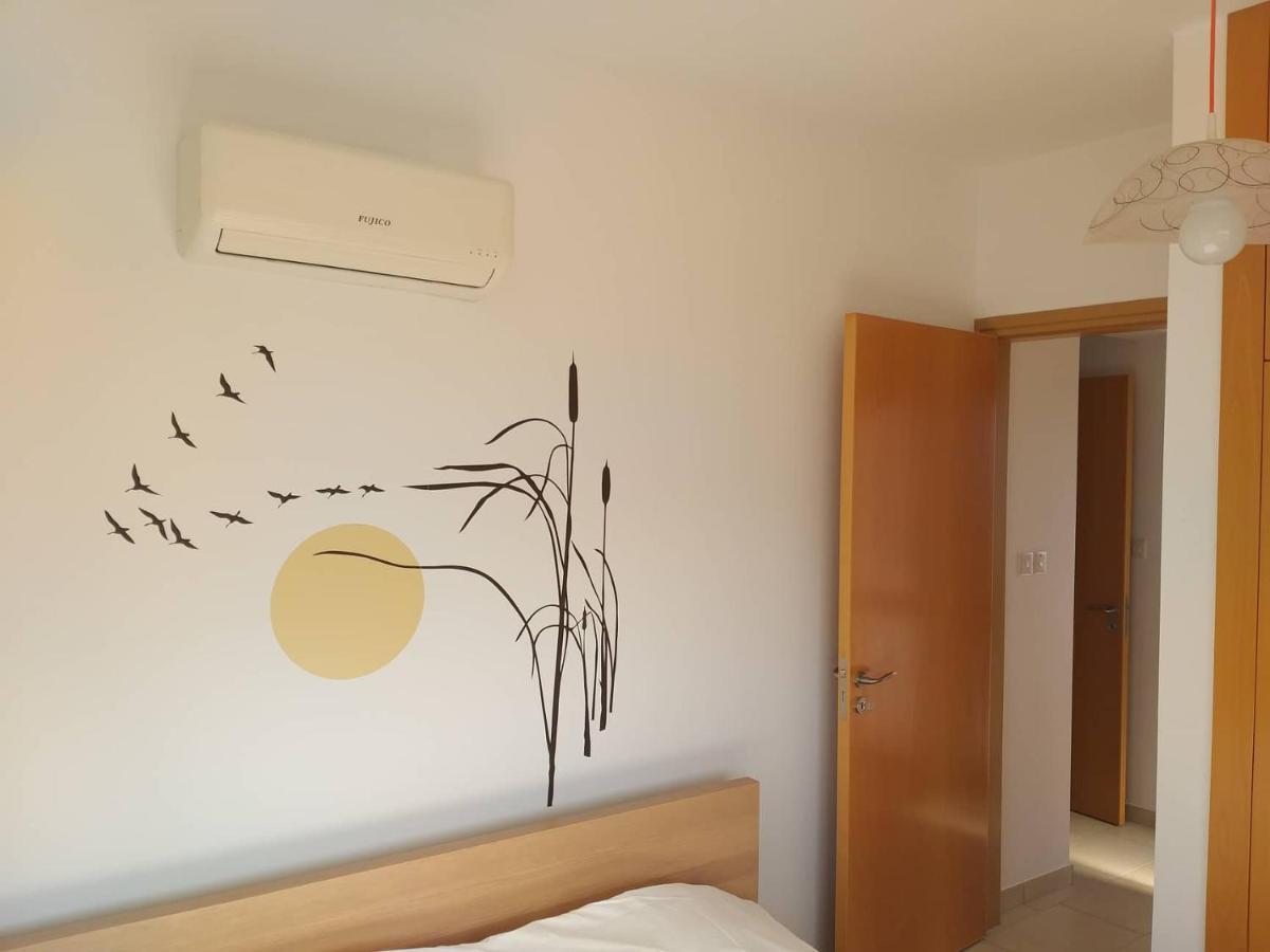Horizon Luxury Apartment 4 Larnaca Bagian luar foto
