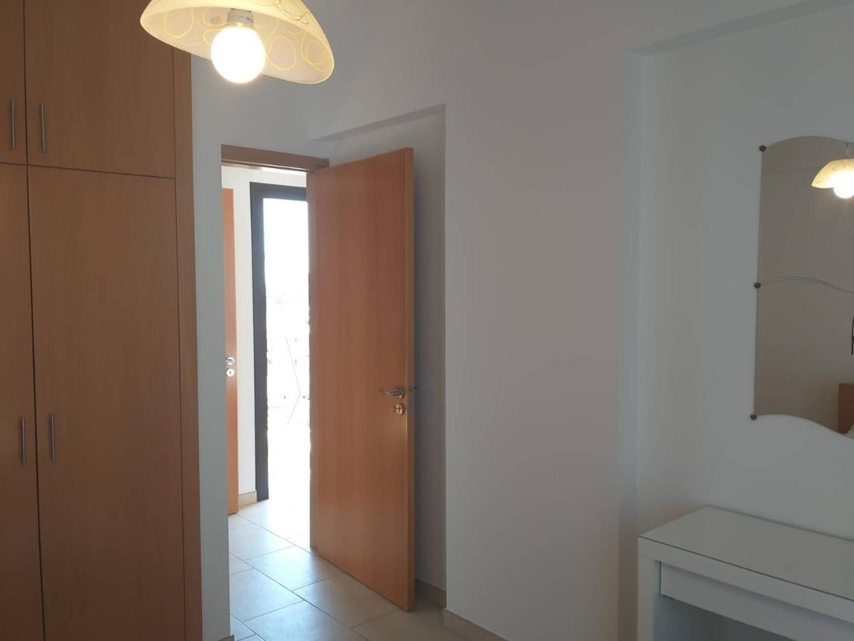 Horizon Luxury Apartment 4 Larnaca Bagian luar foto